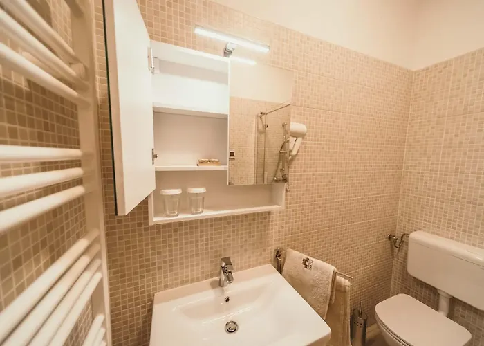 & Castle 아파트 Podsreda