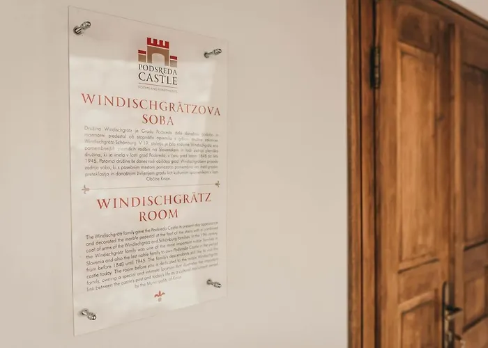 아파트 & Castle *