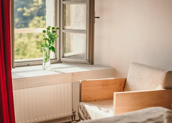 아파트 & Castle Podsreda