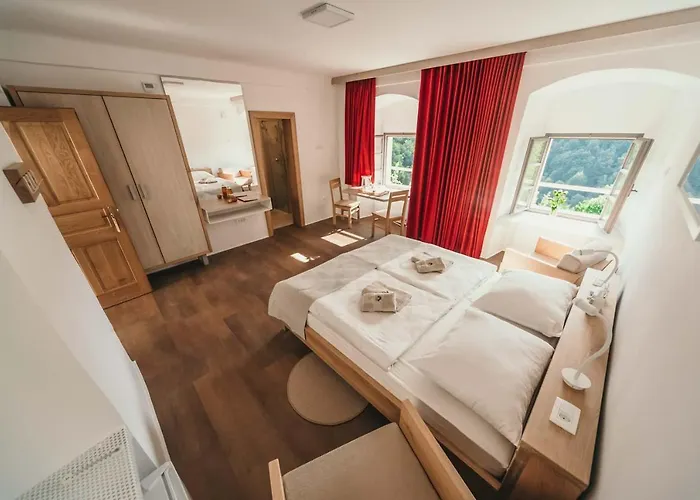 & Castle 아파트 *